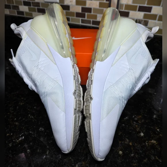 Nike Air Max 270, Mens Size 13 **EUC** - Picture 3 of 6